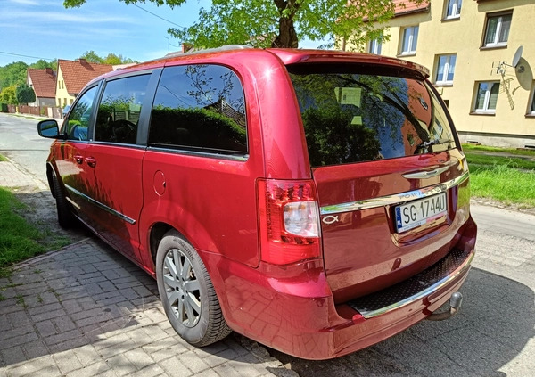 Chrysler Town &amp; Country cena 51000 przebieg: 248000, rok produkcji 2013 z Gliwice małe 22